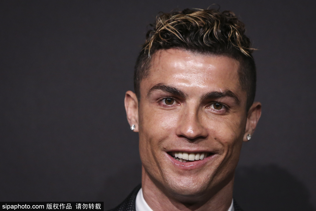 指发球触网 指发球触网