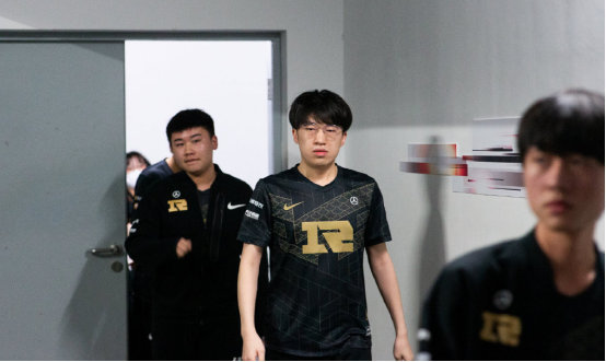 直接影响比 直接影响比